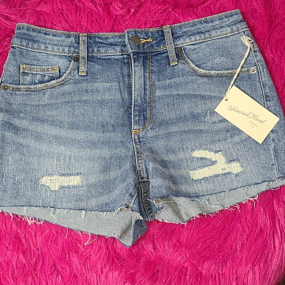 Universal Thread Jean Shorts - Picture 1 of 4